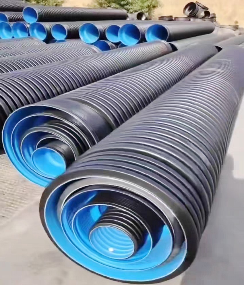 Forma do rur falistych o podwójnych ściankach Forma do wytłaczania rur falistych z tworzyw sztucznych o podwójnych ściankach 