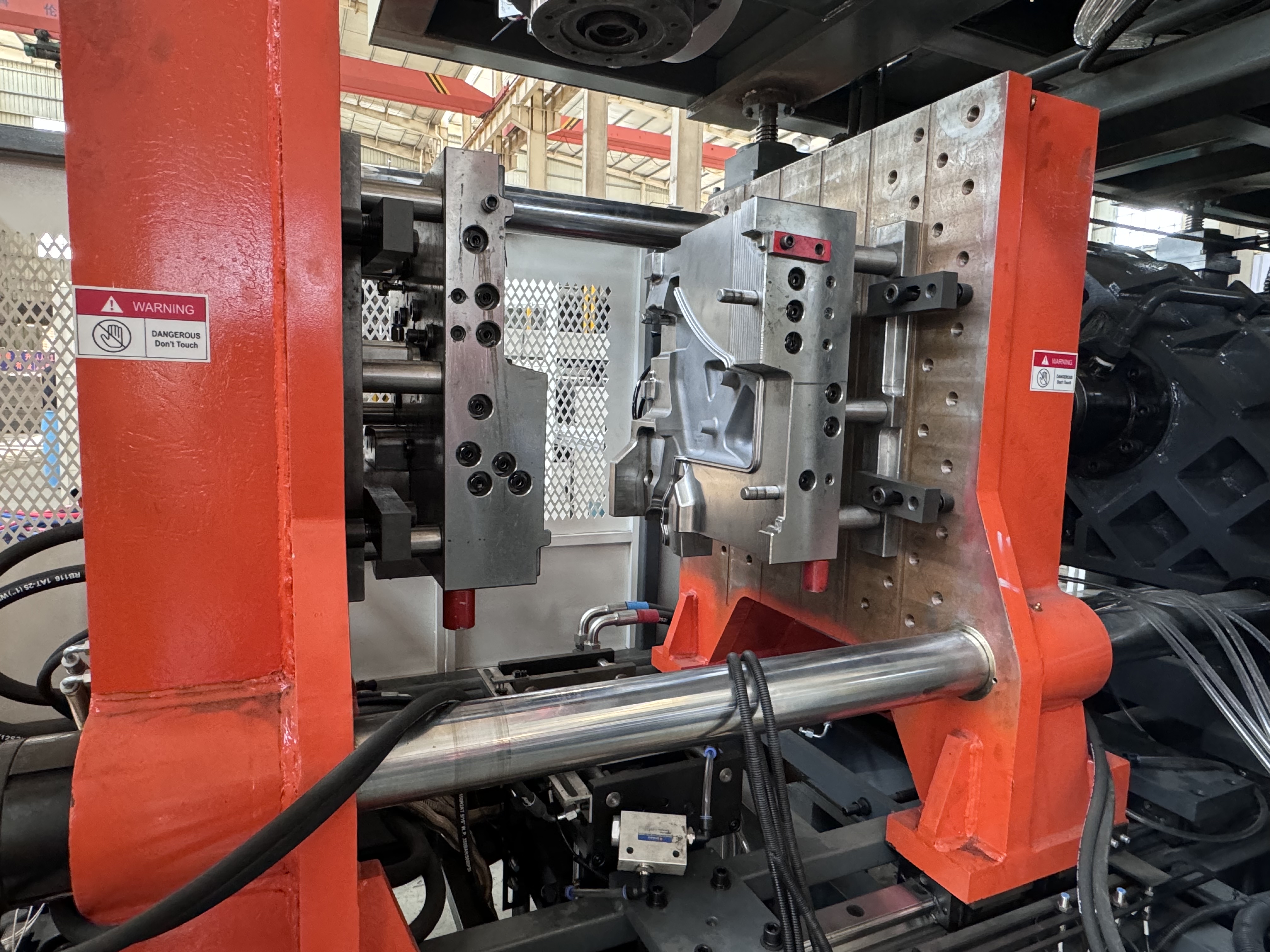 Plastikowe butelki i słoiki Formy do formowania z rozdmuchem, Pusta plastikowa forma do formowania z rozdmuchem