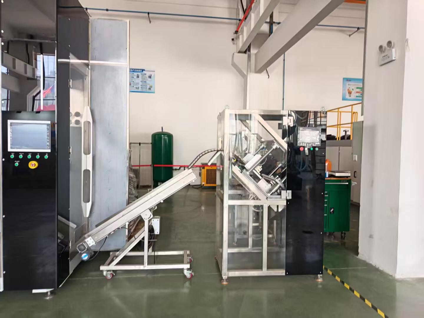 BFS Blow&Fill&Seal Jednorazowe wieloprześwitowe rurki Sterylne opakowanie Sterylne urządzenie z zakraplaczem/pipetą 