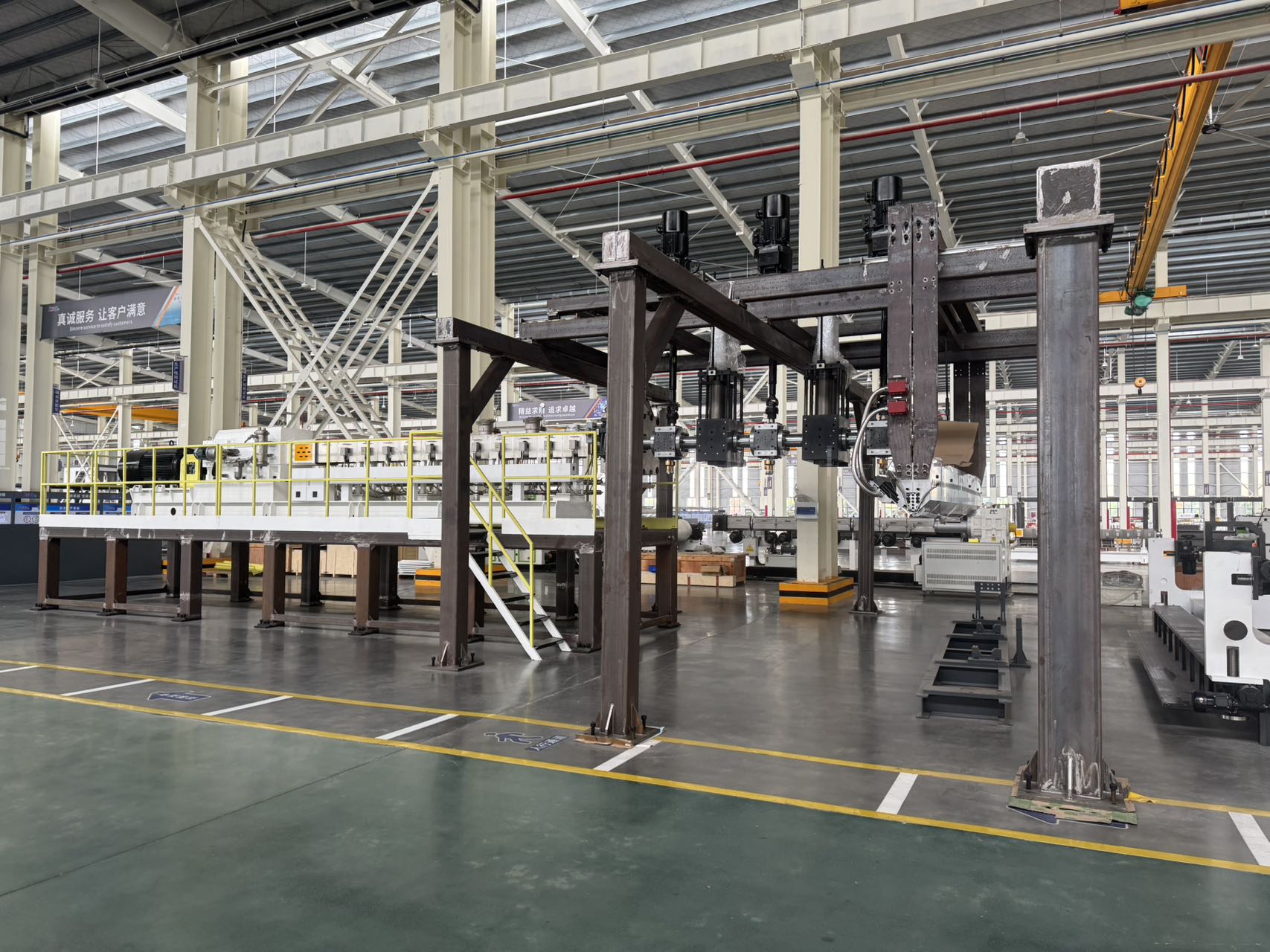 Linia produkcyjna do wytłaczania folii szklanej Jwell PVB / SGP Wytłaczarka do tworzyw sztucznych 