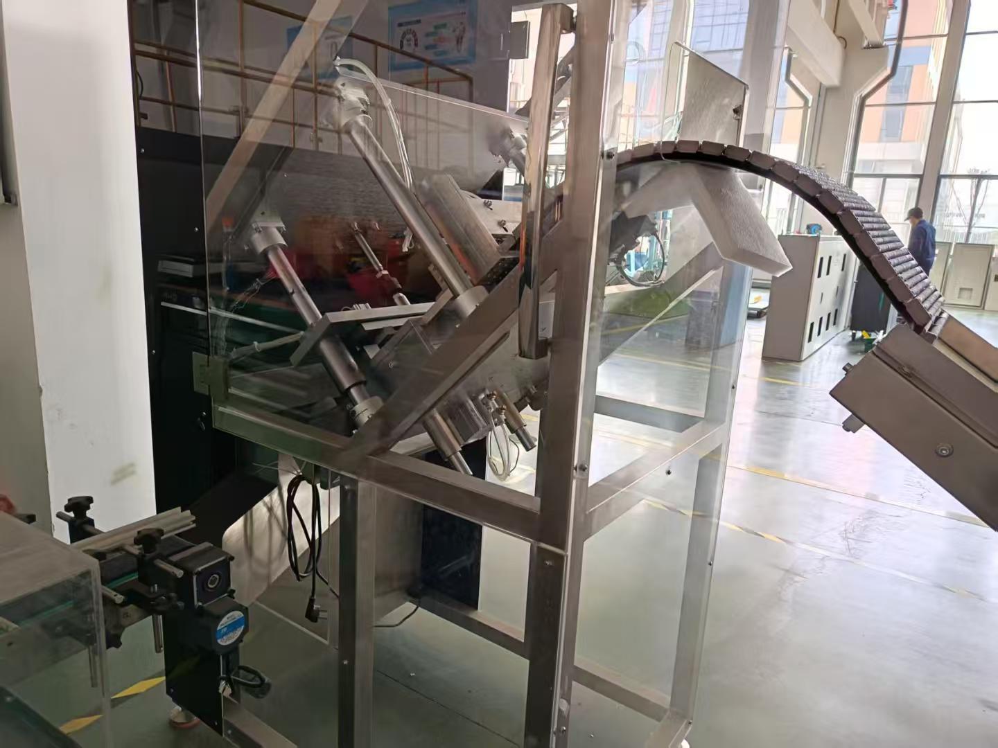 BFS Blow&Fill&Seal Jednorazowe wieloprześwitowe rurki Sterylne opakowanie Sterylne urządzenie z zakraplaczem/pipetą 