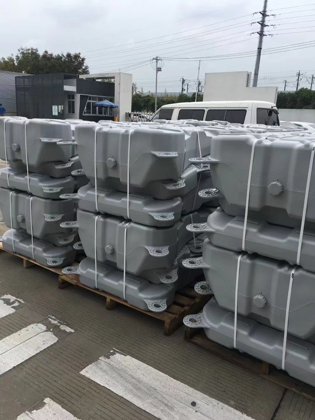 Maszyna do formowania z rozdmuchem Jwell 500L/1000L do platformy pływającej PV/platformy dźwigarowej/platformy półzanurzalnej 